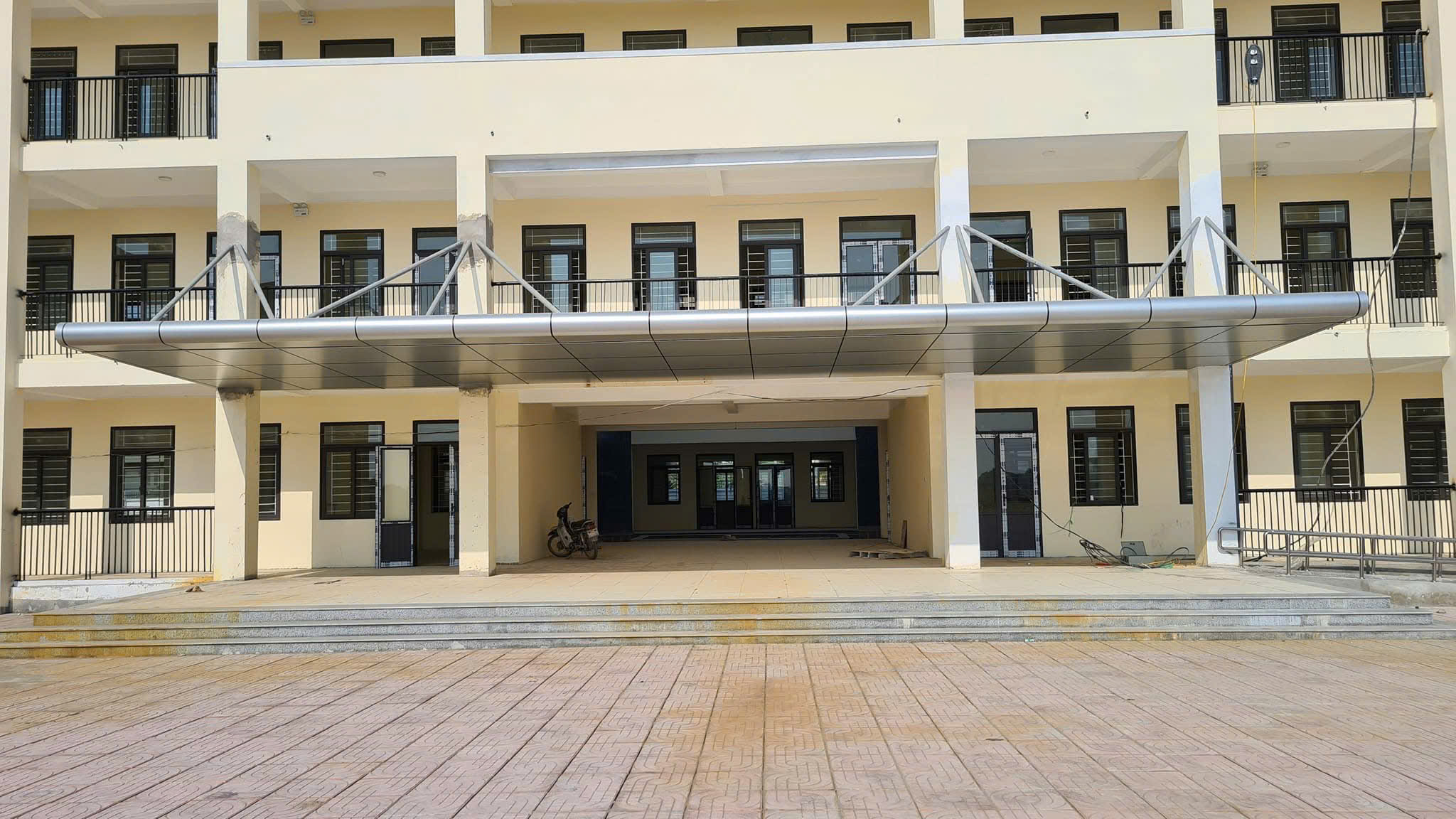 Thi Công Tấm Ốp Nhôm Alu Trọn Gói